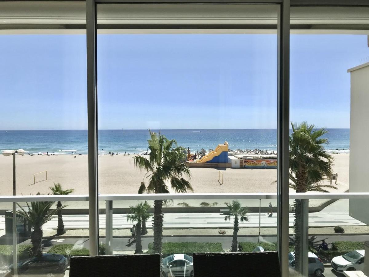 Appartement Face A La Mer - 6 A 8 Personnes - Canet En Roussillon ภายนอก รูปภาพ